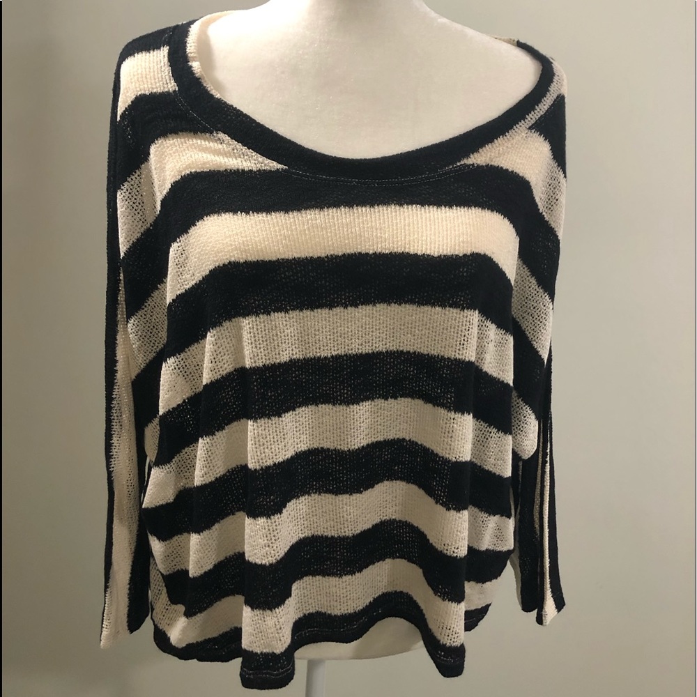 Stripped loose top 3/4 sleeve